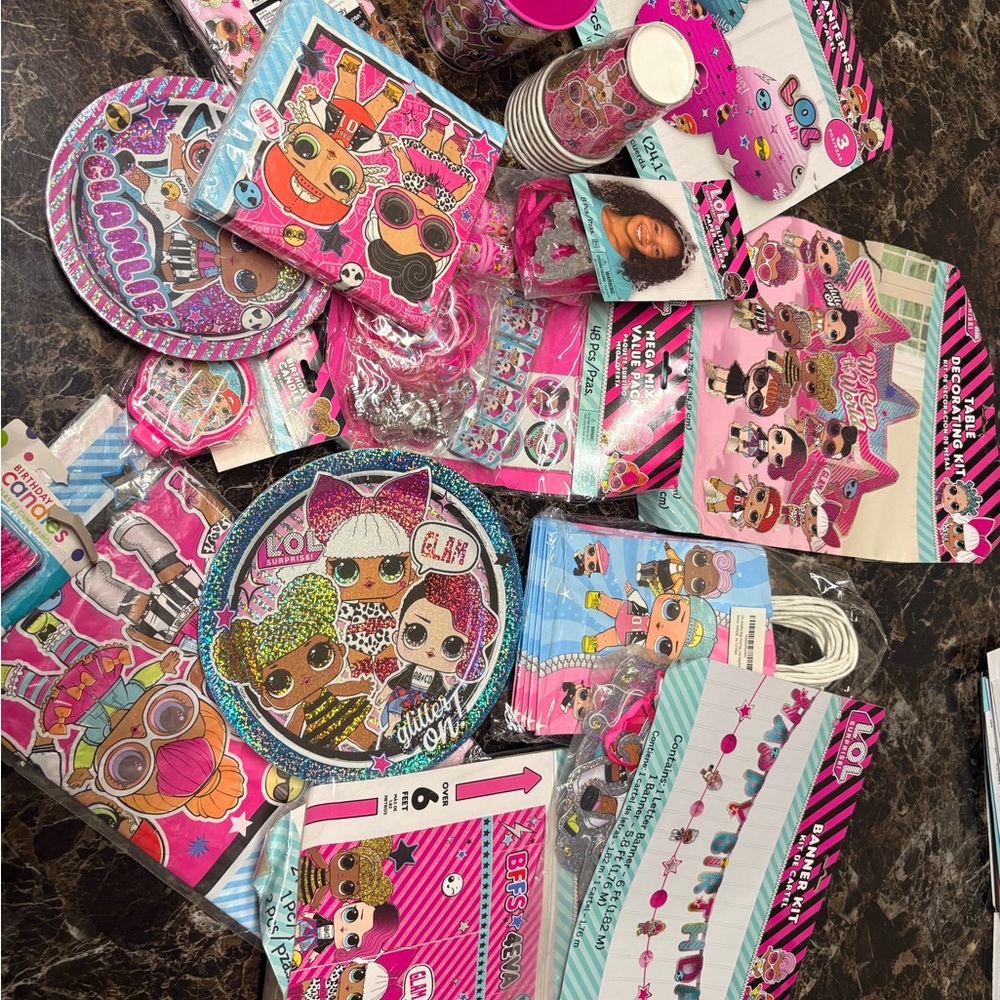 L.O.L. Surprise! Party Accessories Set - Pink, Blue, Teal